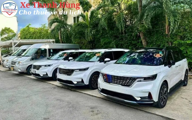 Thuê xe KIA Carnival