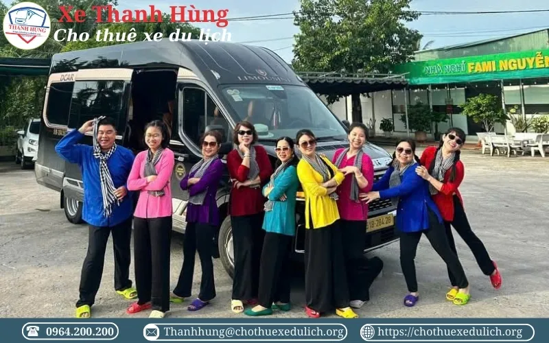 Thuê xe Limousine đi Châu Đốc