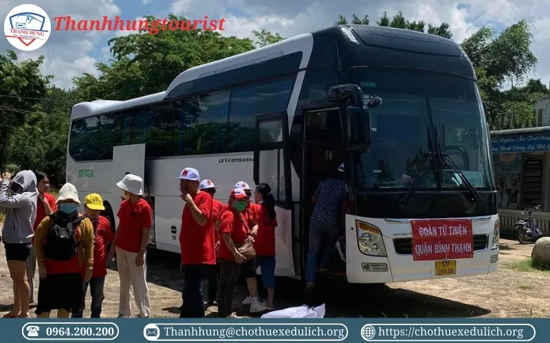 Cho thuê xe du lịch 45 chỗ tại TPHCM