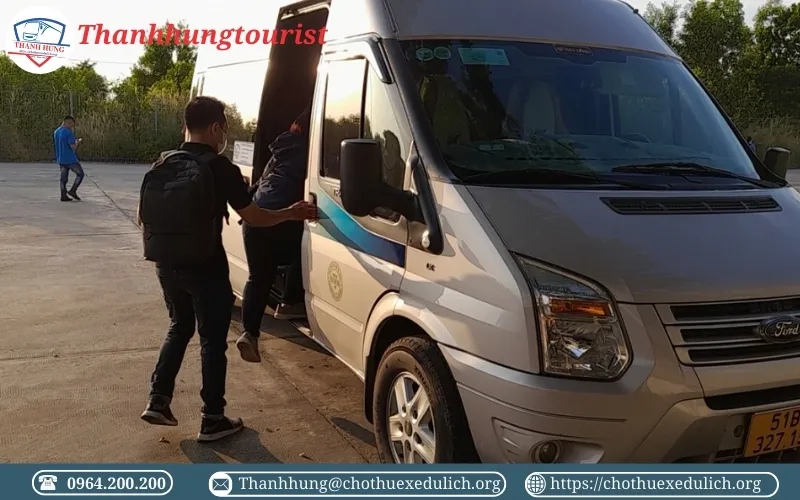 Cho thuê xe đưa đón công nhân CJ Hàn Quốc