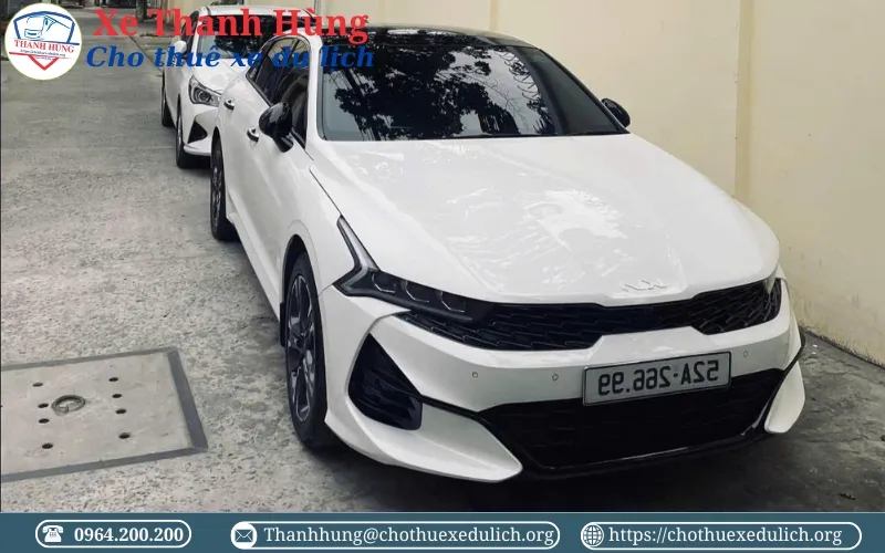 Thuê xe tựu lái tại TPHCM