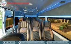 Bên trong xe 16 chỗ