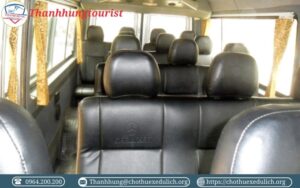 Bên trong xe 16 chỗ Mercedes Sprinter