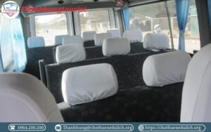 Bên trong xe 16 chỗ Mercedes Sprinter