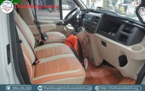 Hình ảnh bên trong xe 16 chỗ Ford Transit 2016-2023