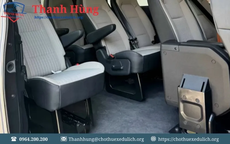 Cho thuê xe 16 chỗ Ford Transit đời mới