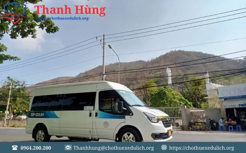 Cho thuê xe 16 chỗ Ford Transit