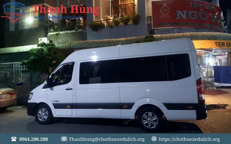 Cho thuê xe 16 chỗ Hyundai Solati