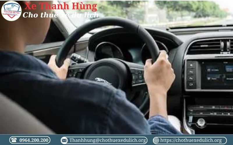 Thuê xe 4 chỗ có tài xế