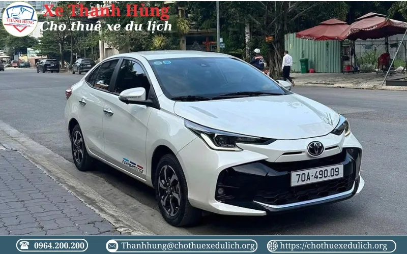 Thuê xe 4 chỗ tầm trung