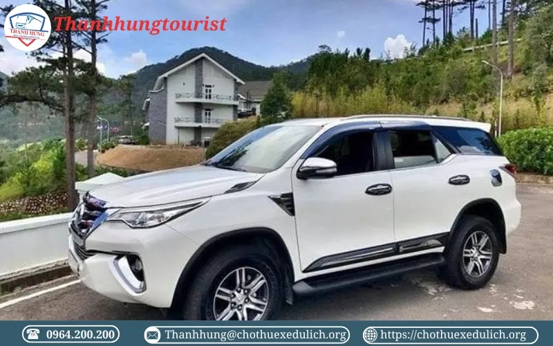 Thuê xe 7 chỗ đi du lịch
